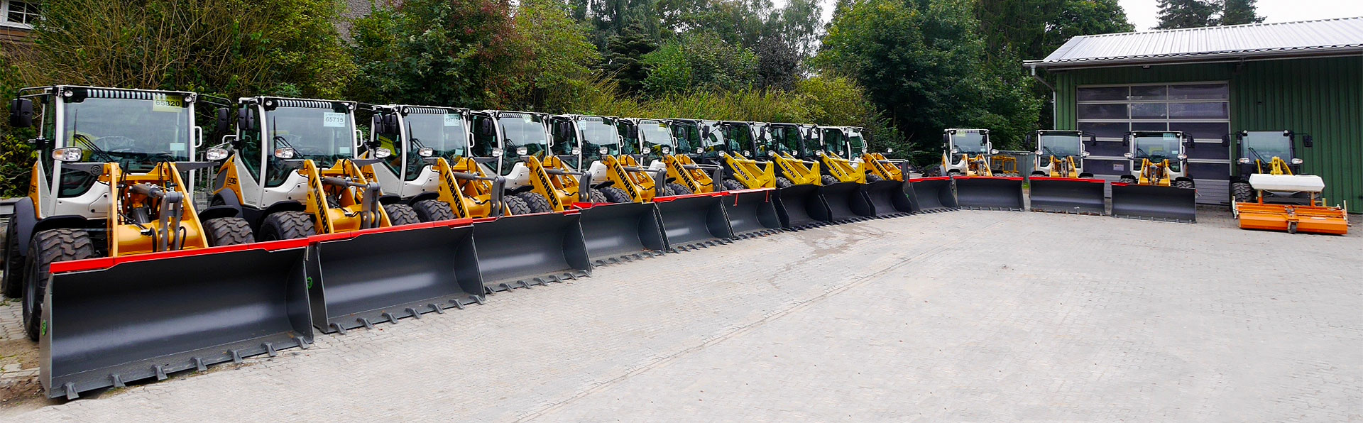 Manske Baumaschinen GmbH & Co. KG - Radlader - Vermietung und Verkauf